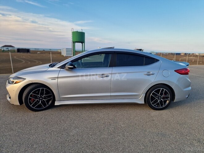 Hyundai Elantra 2018, 134,058 km - 1.6 l - Bakı