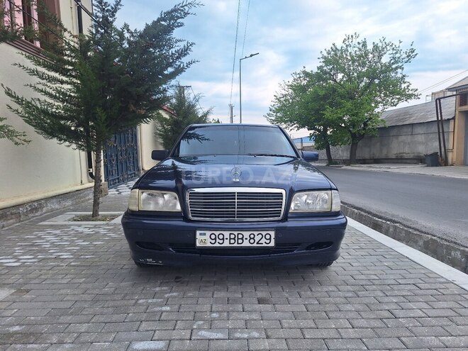 Mercedes C 220 d 2000, 331,256 km - 2.2 l - Şəki