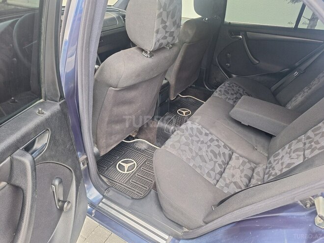 Mercedes C 220 d 2000, 331,256 km - 2.2 l - Şəki