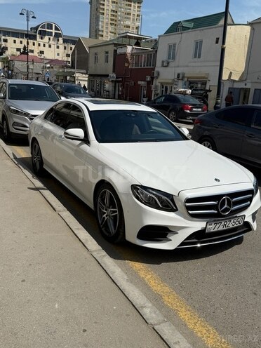 Mercedes E 300 4MATIC 2019, 151,774 km - 2.0 л - Bakı