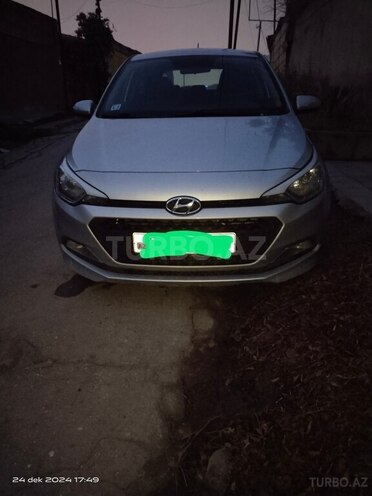 Hyundai i20 2017, 332,000 km - 1.4 l - Bakı