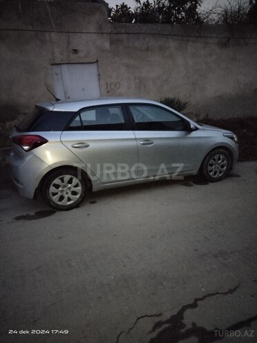 Hyundai i20 2017, 332,000 km - 1.4 l - Bakı