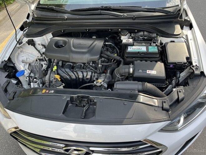 Hyundai Avante 2018, 130,000 km - 1.6 л - Bakı