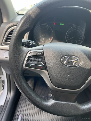 Hyundai Avante 2018, 130,000 km - 1.6 л - Bakı