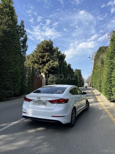 Hyundai Avante 2018, 130,000 km - 1.6 л - Bakı