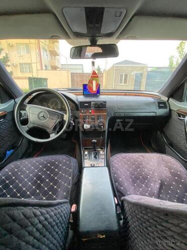 Mercedes C 220 1995, 320,000 km - 2.2 l - Bakı