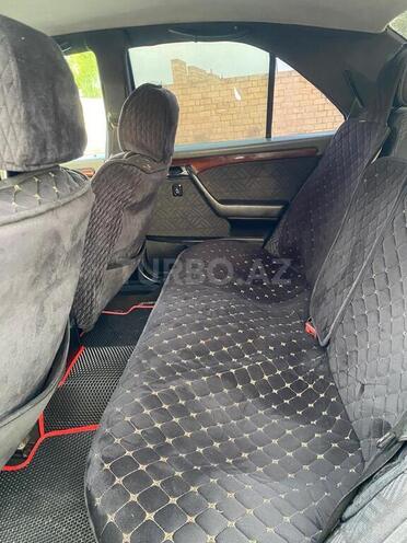 Mercedes C 220 1995, 320,000 km - 2.2 l - Bakı