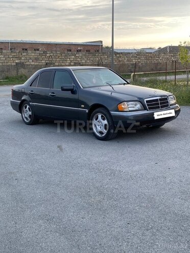 Mercedes C 220 1995, 320,000 km - 2.2 l - Bakı