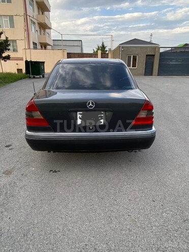 Mercedes C 220 1995, 320,000 km - 2.2 l - Bakı
