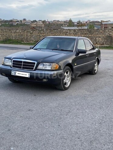 Mercedes C 220 1995, 320,000 km - 2.2 l - Bakı