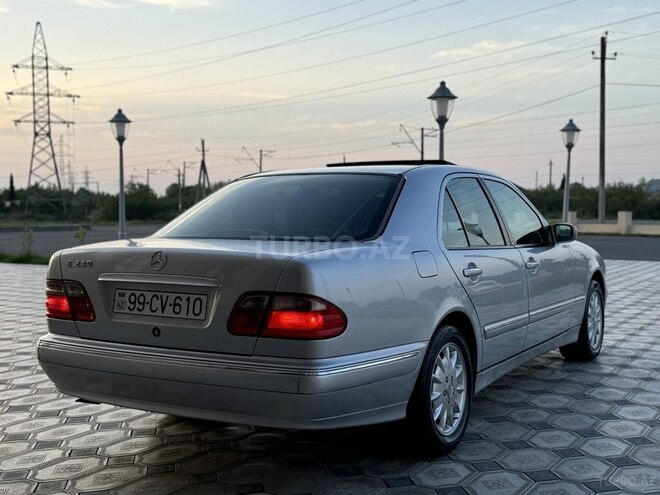 Mercedes E 240 2000, 168,000 km - 2.4 l - Saatlı