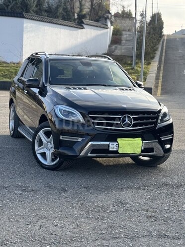 Mercedes ML 350 4MATIC 2013, 140,000 km - 3.5 l - Quba