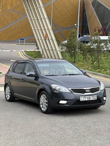 Kia Ceed 2009, 239,000 km - 1.6 л - Bakı
