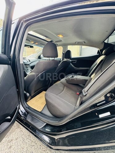 Hyundai Elantra 2015, 193,121 km - 1.8 l - Bakı