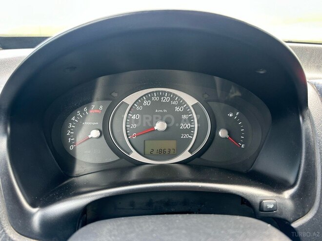 Hyundai Tucson 2008, 219,530 km - 2.7 л - Qazax