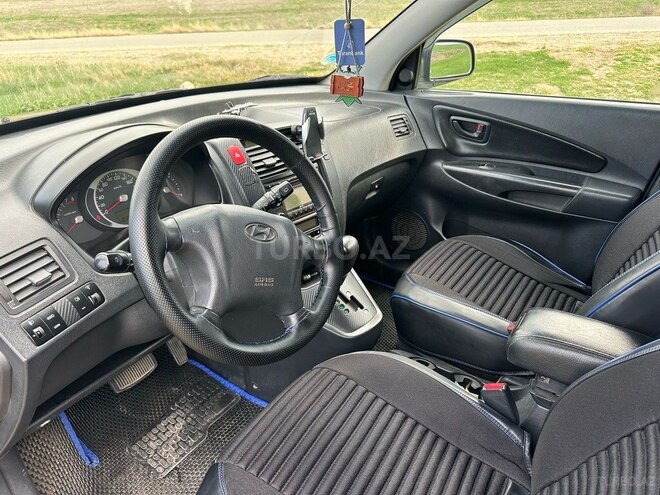 Hyundai Tucson 2008, 219,530 km - 2.7 л - Qazax