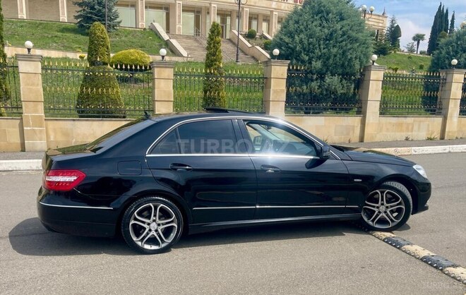 Mercedes E 350 2009, 235,000 km - 3.5 l - Gəncə