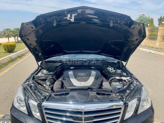 Mercedes E 350 2009, 235,000 km - 3.5 l - Gəncə