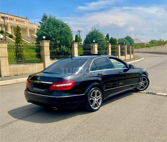 Mercedes E 350 2009, 235,000 km - 3.5 l - Gəncə