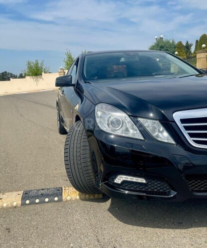 Mercedes E 350 2009, 235,000 km - 3.5 l - Gəncə