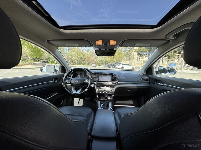 Hyundai Elantra 2019, 120,000 km - 2.0 l - Bakı