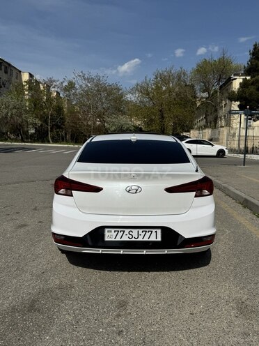 Hyundai Elantra 2019, 120,000 km - 2.0 l - Bakı