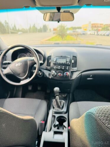 Hyundai i30 2009, 180,000 km - 1.4 л - Gəncə