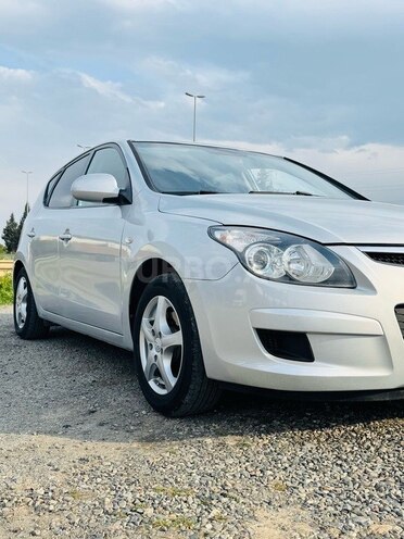 Hyundai i30 2009, 180,000 km - 1.4 л - Gəncə