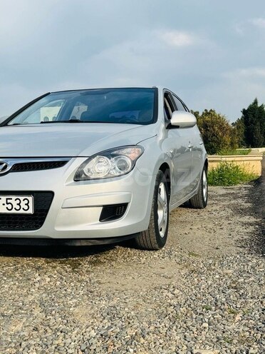 Hyundai i30 2009, 180,000 km - 1.4 л - Gəncə
