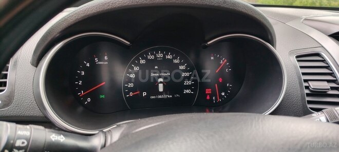 Kia Sorento 2013, 136,537 km - 2.0 l - Zaqatala