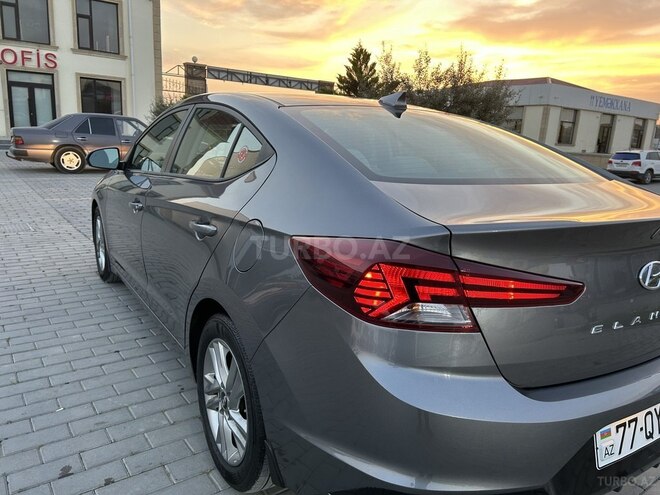 Hyundai Elantra 2019, 105,864 km - 2.0 л - Bakı