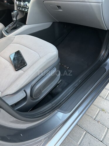 Hyundai Elantra 2019, 105,864 km - 2.0 л - Bakı