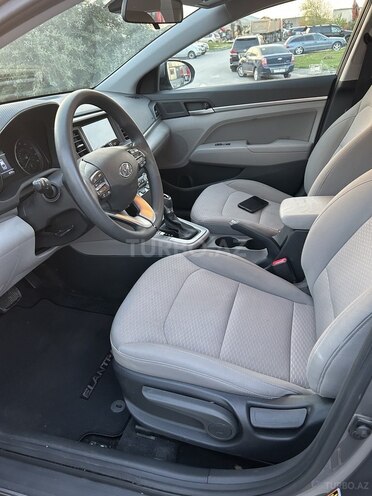 Hyundai Elantra 2019, 105,864 km - 2.0 л - Bakı