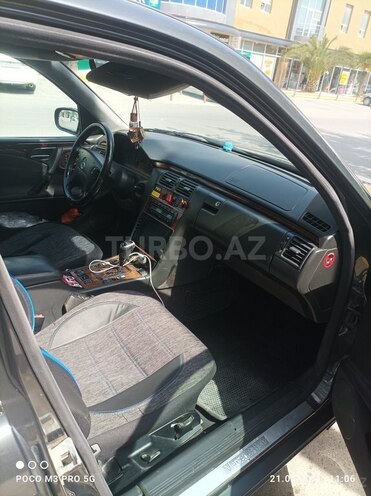 Mercedes E 270 2000, 600,800 km - 2.7 l - Bakı