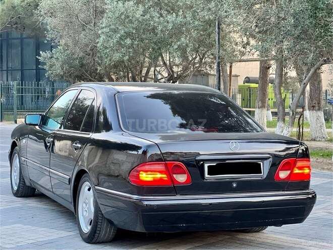 Mercedes E 220 d 1999, 420,145 km - 2.2 l - Bakı