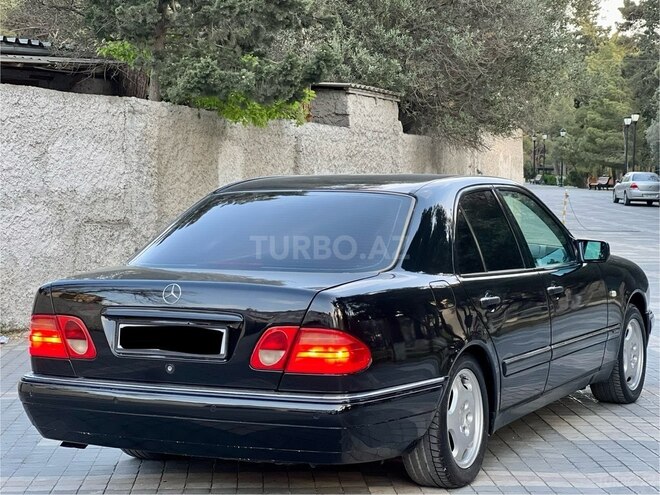 Mercedes E 220 d 1999, 420,145 km - 2.2 l - Bakı