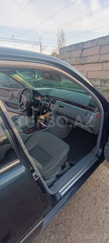 Mercedes E 220 d 2000, 466,752 km - 2.2 l - Bakı