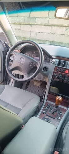 Mercedes E 220 d 2000, 466,752 km - 2.2 l - Bakı