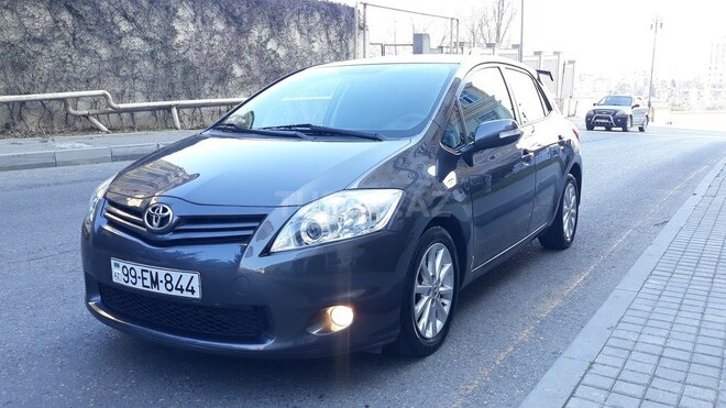 Toyota Auris 2010, 348,500 km - 1.4 l - Masallı