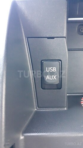 Toyota Auris 2010, 348,500 km - 1.4 l - Masallı