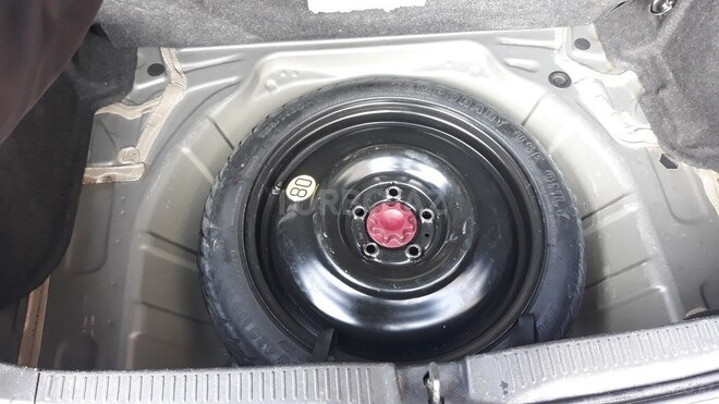 Toyota Auris 2010, 348,500 km - 1.4 l - Masallı