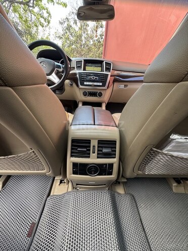 Mercedes ML 350 4MATIC 2012, 270,000 km - 3.5 л - Bakı