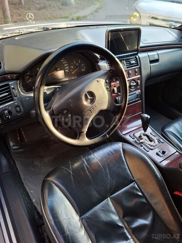 Mercedes E 220 d 2001, 438,000 km - 2.2 л - Bakı