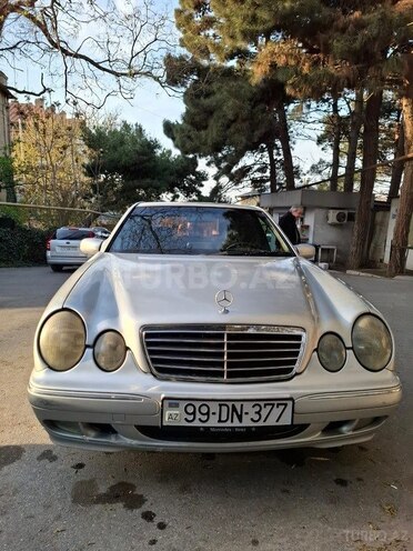 Mercedes E 220 d 2001, 438,000 km - 2.2 л - Bakı
