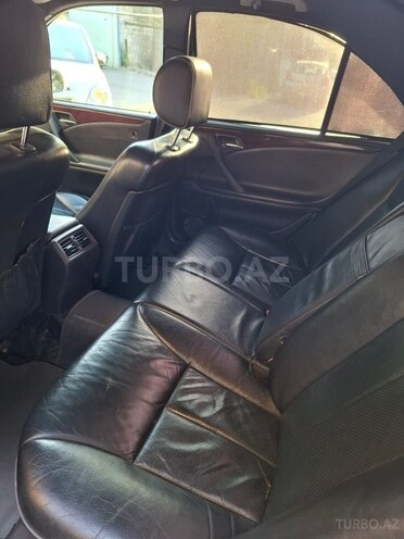 Mercedes E 220 d 2001, 438,000 km - 2.2 л - Bakı