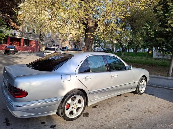 Mercedes E 220 d 2001, 438,000 km - 2.2 л - Bakı