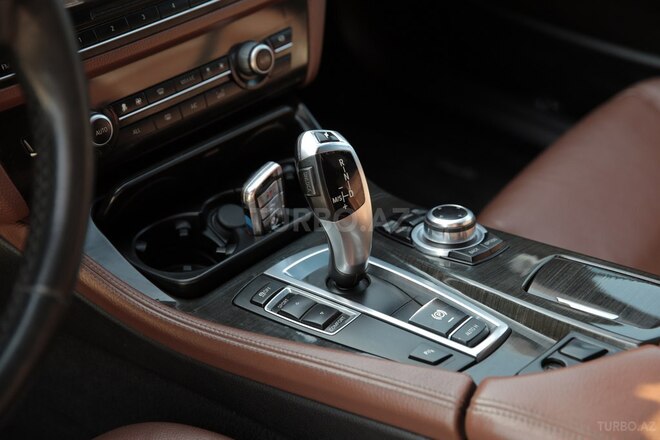 BMW 528 2013, 200,000 km - 2.0 l - Bakı