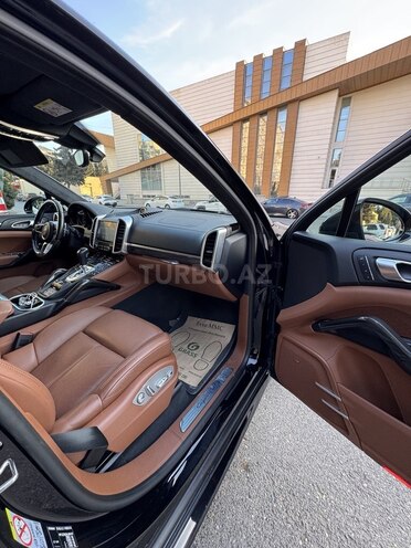 Porsche Cayenne GTS 2017, 30,000 km - 3.6 l - Bakı