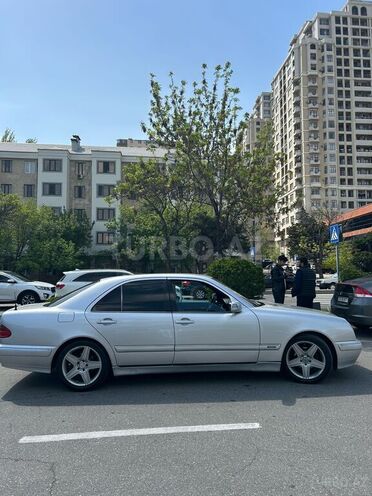 Mercedes E 240 1999, 344,400 km - 2.4 l - Bakı