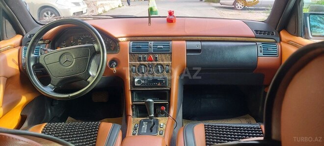 Mercedes C 230 1995, 378,000 km - 2.3 л - Bakı